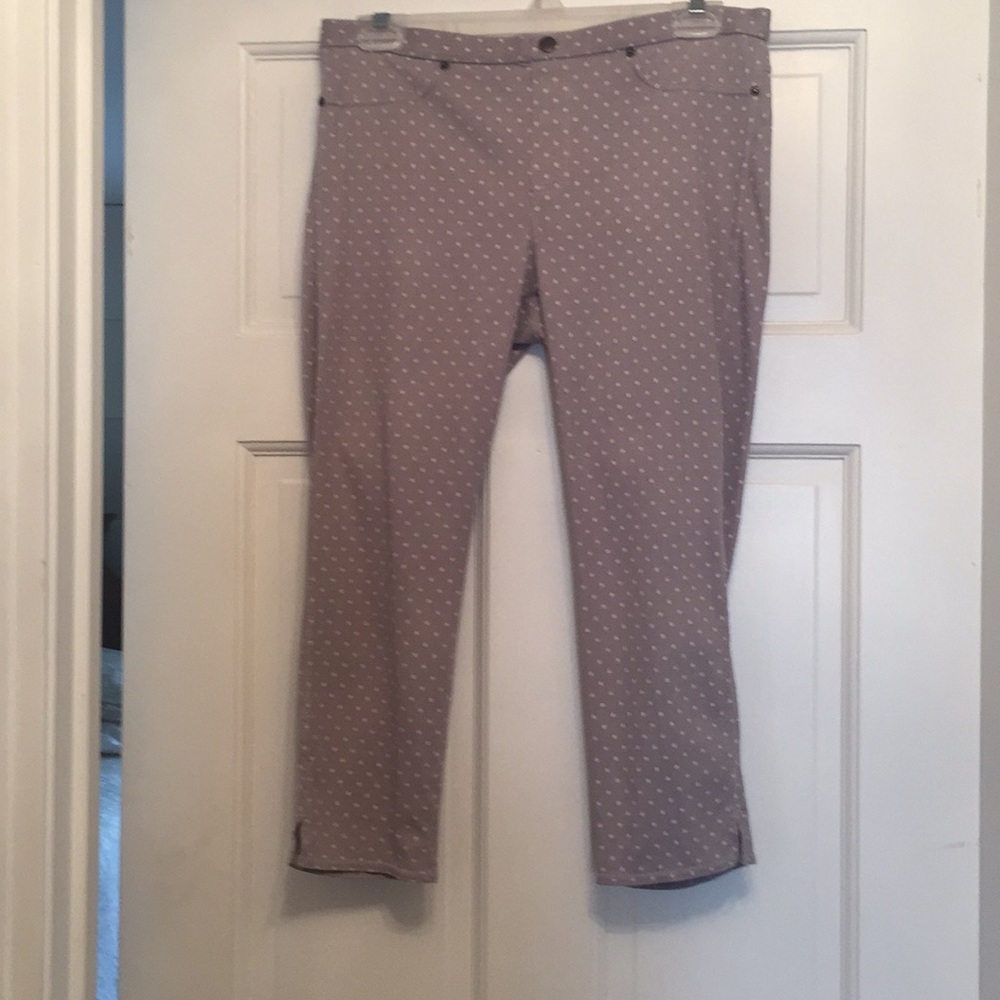 Hue Polka Dot Capris